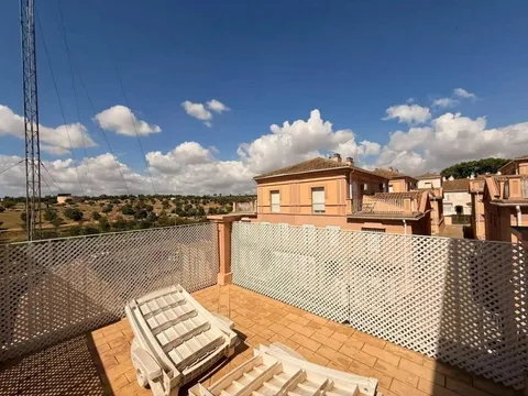 Casa de 151 m² a Tomares