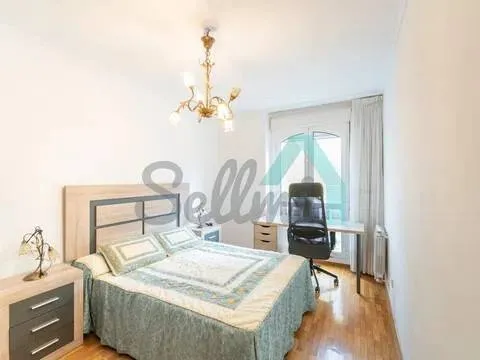 Pis de 75 m² a Oviedo