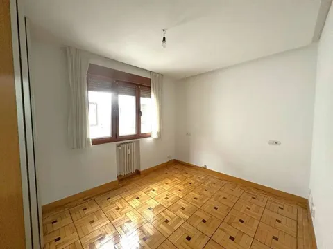 Pis de 90 m² a Oviedo