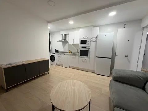 Pis de 710 m² a Carbonero el Mayor