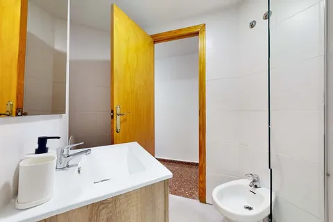 Chambre à louer, Valence