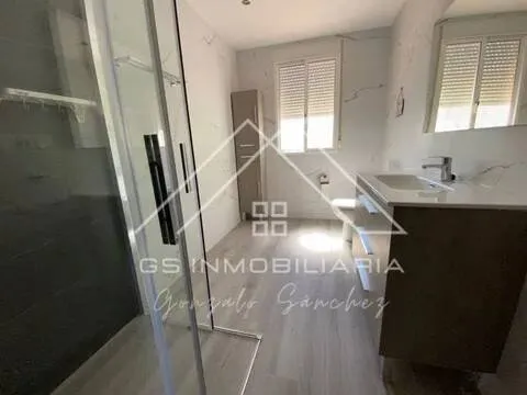 Casa de 300 m² a Lucena