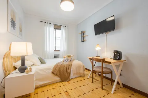 Habitació de lloguer, Madrid (2/9)