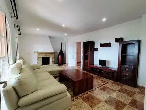 Casa de 250 m² a Casares