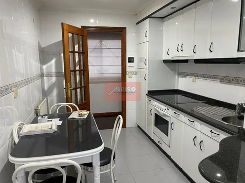 Piso de 82 m² en Ourense