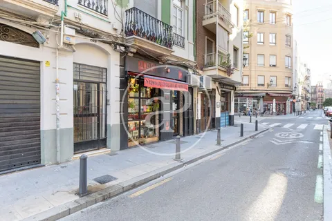 Pis de 74 m² a València