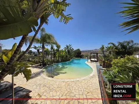 Haus 400 m² in Santa Eulària des Riu (2/45)