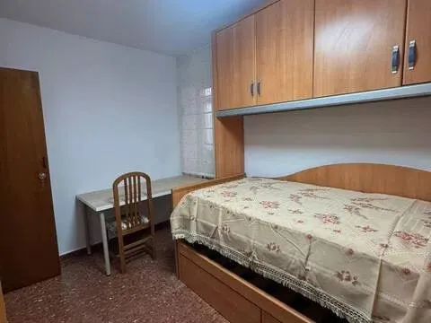 Кімната в оренду, Antequera