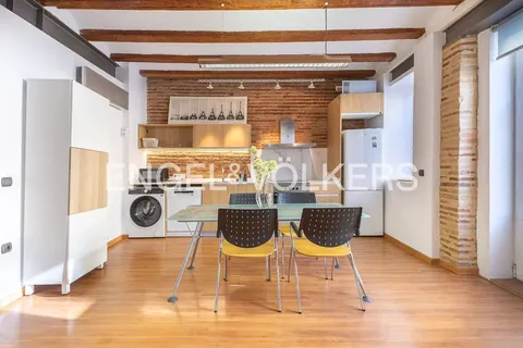 Wohnung 75 m² in Valencia