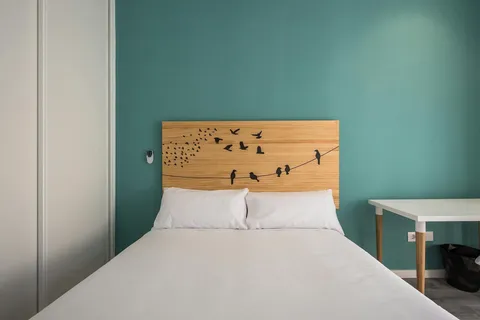 Room for rent, Madrid