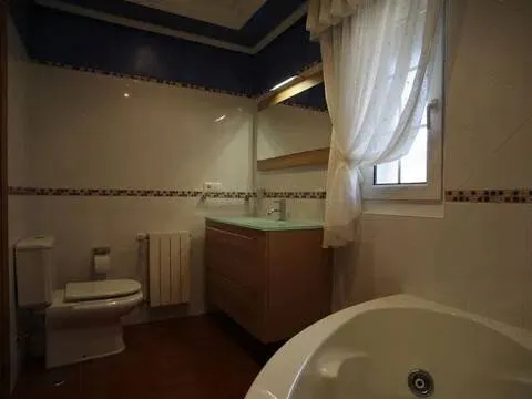 Casa de 216 m² a Udías