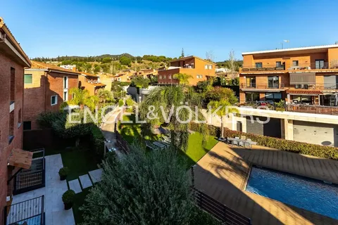 Casa de 305 m² a Tiana