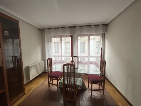 Pis de 97 m² a Oviedo