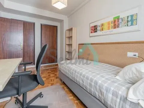 Pis de 64 m² a Oviedo