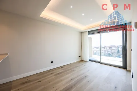Flat 65 m² in Madrid (2/23)