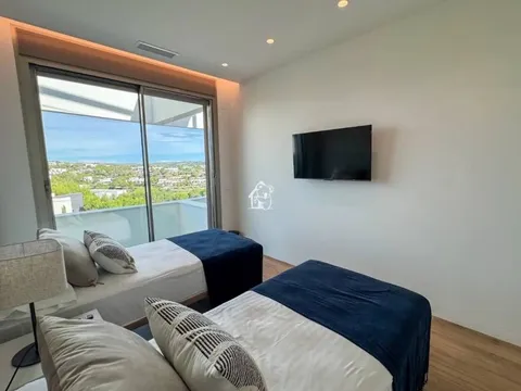 Pis de 360 m² a Oriola