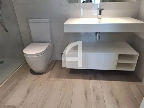 Wohnung 130 m² in Esplugues de Llobregat