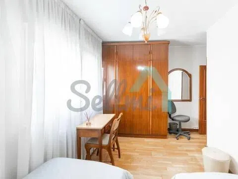 Pis de 86 m² a Oviedo
