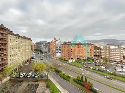 Pis de 86 m² a Oviedo