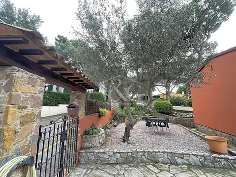 Casa de 330 m² a Pals