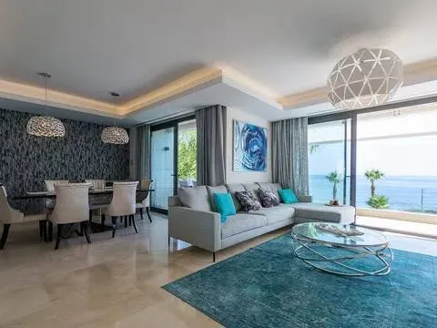 Pis de 270 m² a Estepona