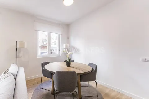 Wohnung 86 m² in Madrid (2/32)