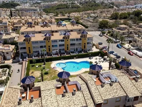 Casa de 61 m² a Oriola
