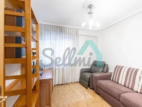 Appartamento 80 m² a Oviedo