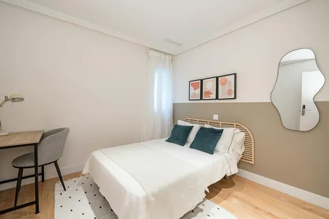 Кімната в оренду, Madrid