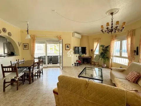 Casa de 250 m² a Oriola