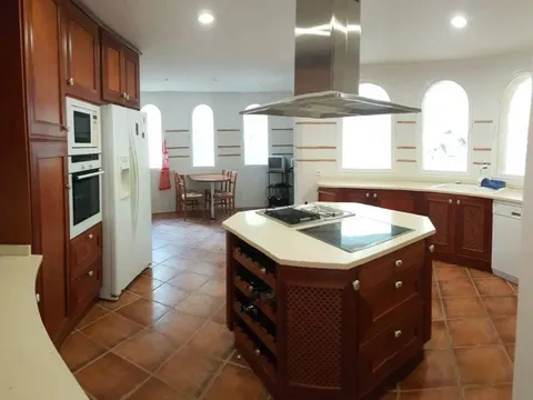Haus 500 m² in Altea