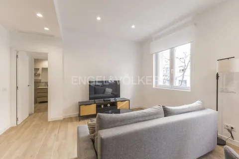 Wohnung 86 m² in Madrid