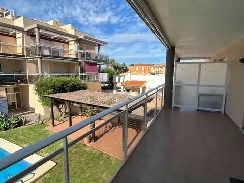 Pis de 90 m² a Miramar (3/48)