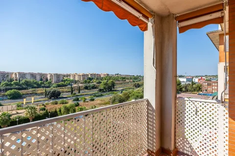 Pis de 96 m² a San Juan de Aznalfarache