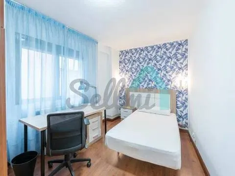 Pis de 127 m² a Oviedo
