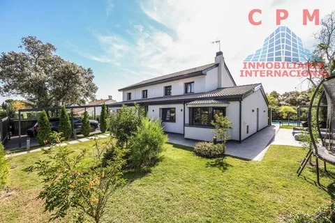 Haus 470 m² in Pozuelo de Alarcón
