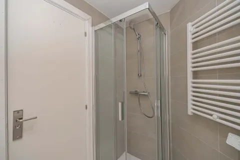 Habitación en alquiler, Madrid (4/9)
