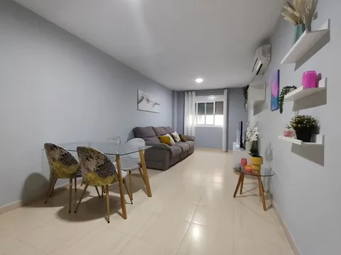 Flat 210 m² in Dos Hermanas (2/30)