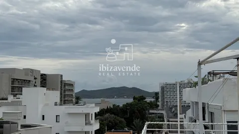 Квартира 100 м² в Eivissa