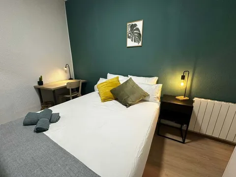 Room for rent, Madrid