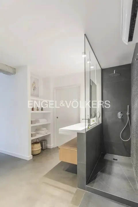 Pis de 87 m² a València