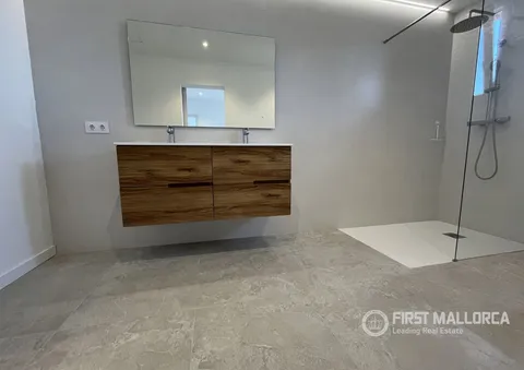 Pis de 280 m² a Lloret de Vistalegre