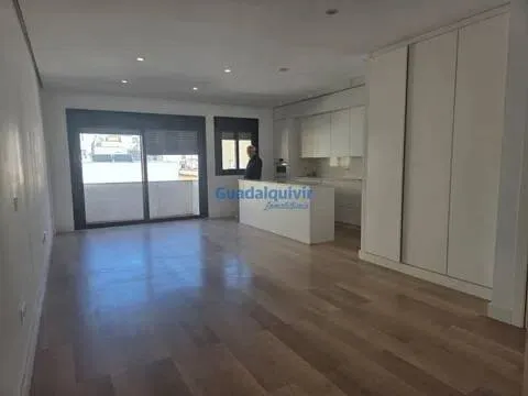 Квартира 121 м² у Севільі (2/23)