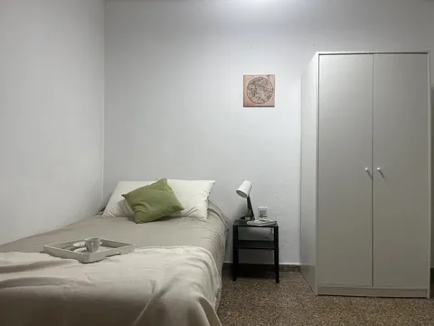 Chambre à louer, Valence