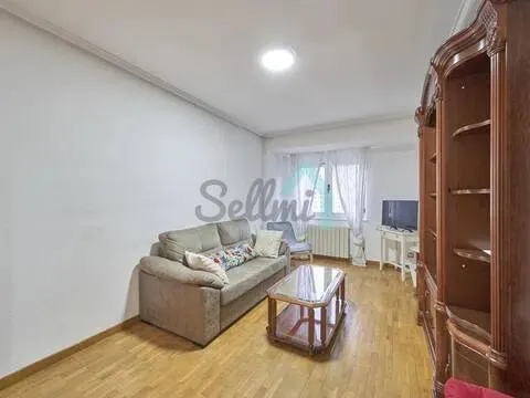 Wohnung 90 m² in Oviedo
