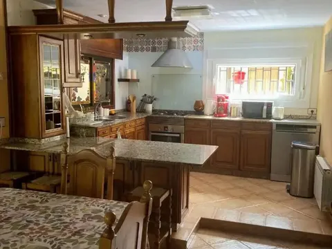 House 300 m² in Cangas de Morrazo