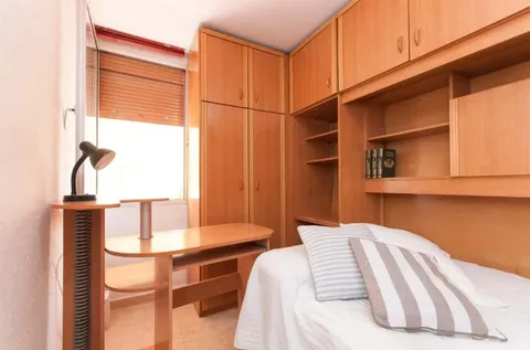 Habitació de lloguer, l'Hospitalet de Llobregat (2/20)