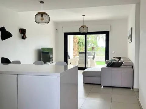 Casa de 70 m² a el Pilar de la Foradada