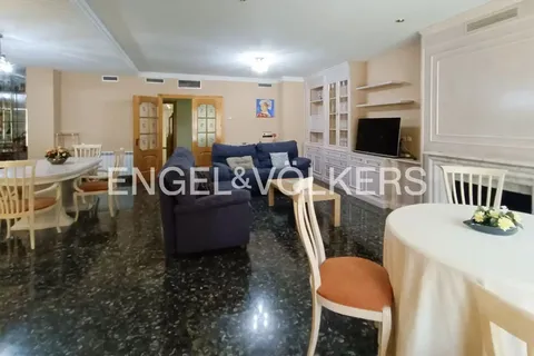 Piso de 200 m² en Onteniente