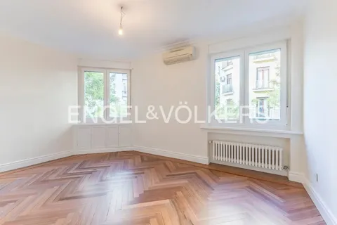 Appartement 208 m² à Madrid